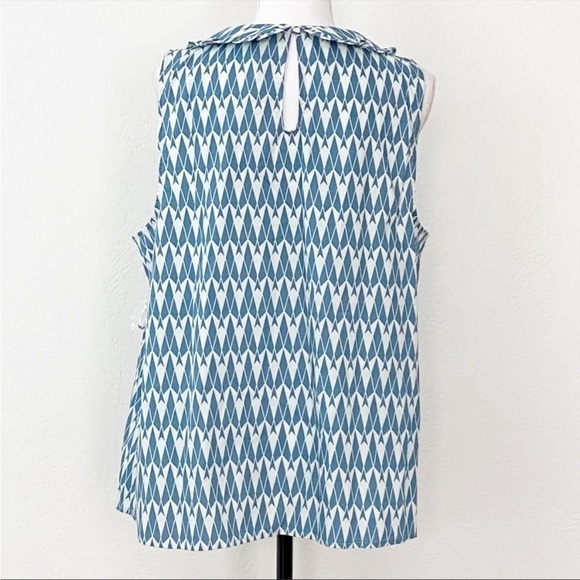 ModCloth Top NWT Pan Collar Sleeveless Shirt Undeniable Intrigue Size Medium - Picture 5 of 9
